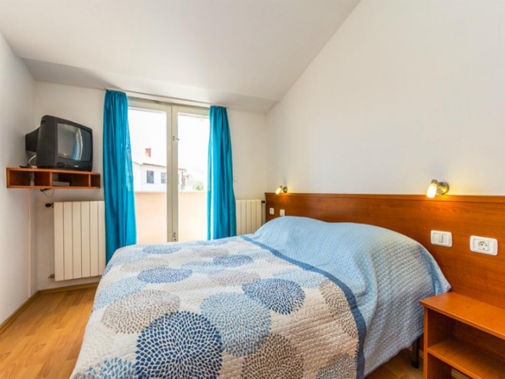 Apartment Mirjana Pula Chambre photo