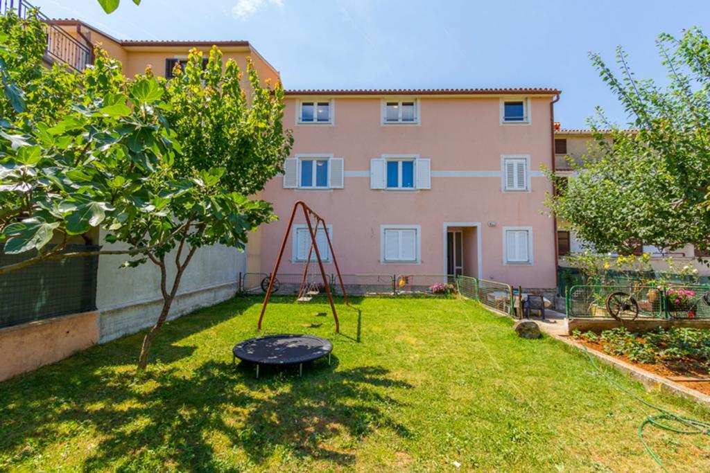 Apartment Mirjana Pula Extérieur photo