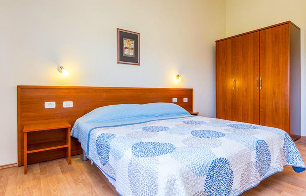 Apartment Mirjana Pula Chambre photo